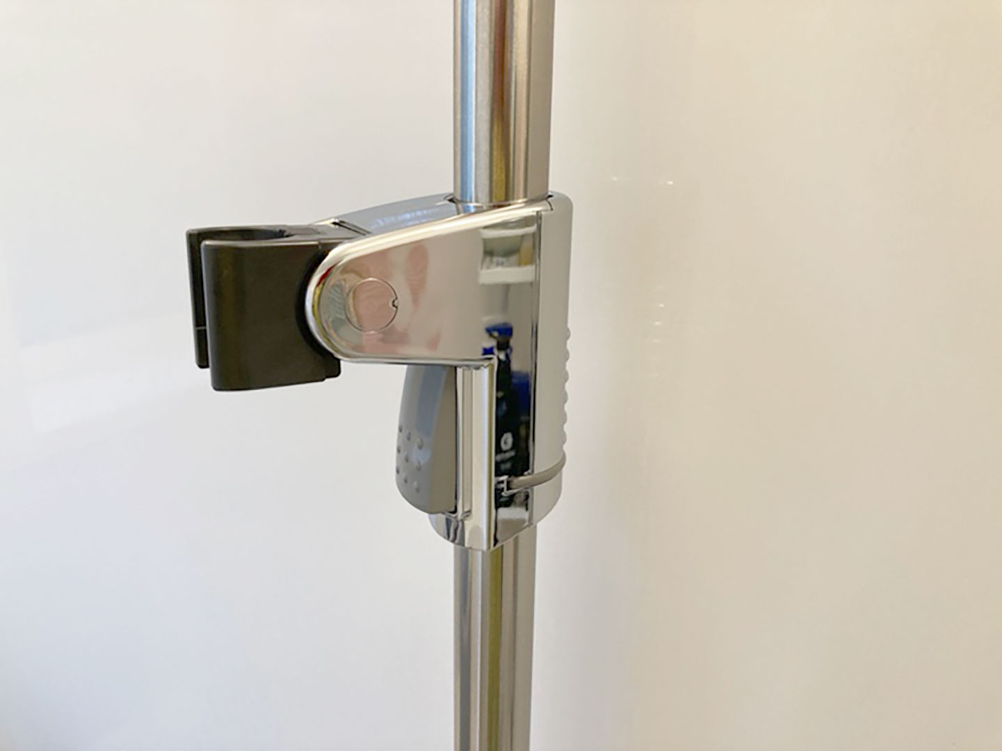 【リフォーム】シャワーフック交換工事_新潟市