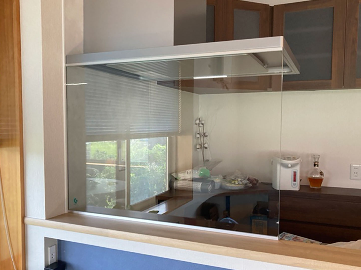 【リフォーム】コンロ前ガラス設置工事_三条市